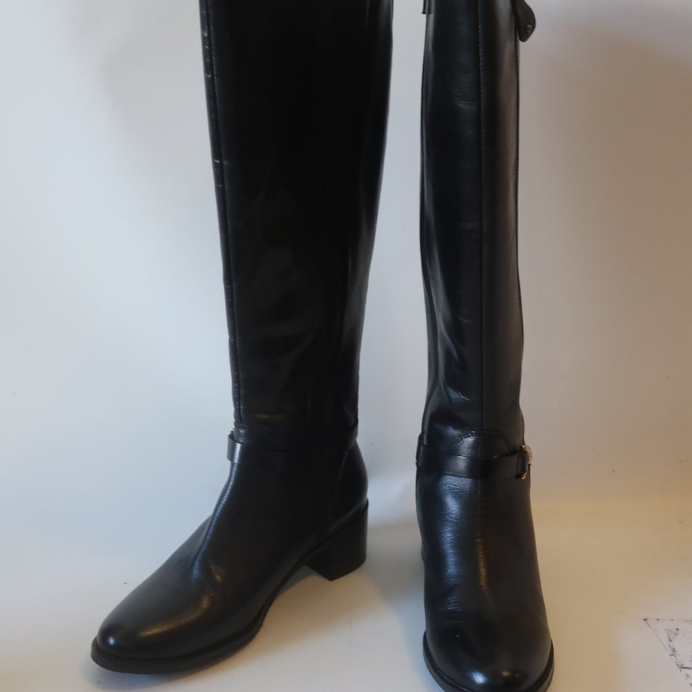 Classic Black Knee-High Heeled Boots